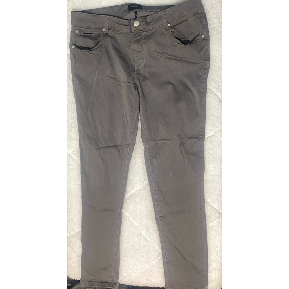 Celebrity Pink gray skinny jeans